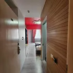 Sunborn Ξενοδοχείο Golem (Tirana)
