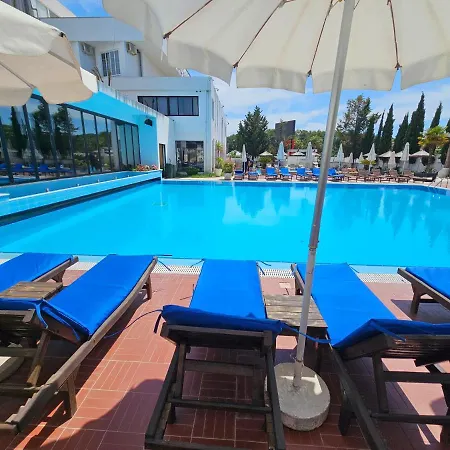 Sunborn Hotel 3*