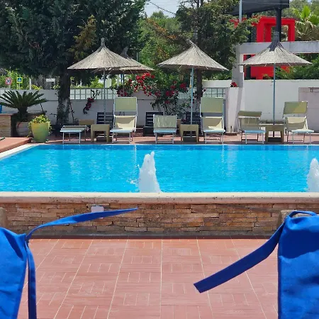 Sunborn Hotel
