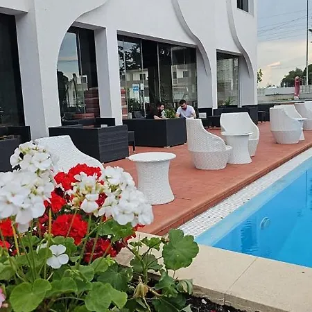 Sunborn Hotel 3*