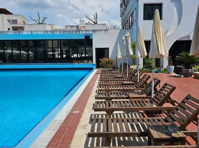 Sunborn Hotel 3*