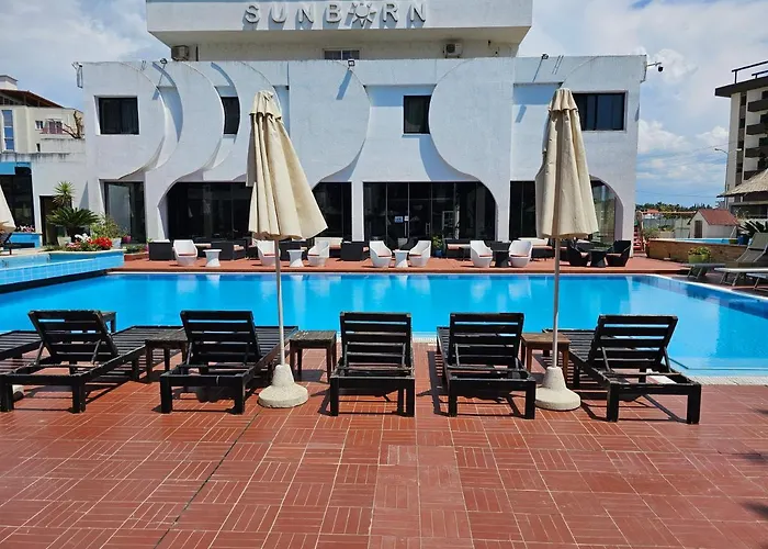 Sunborn Hotel 3*