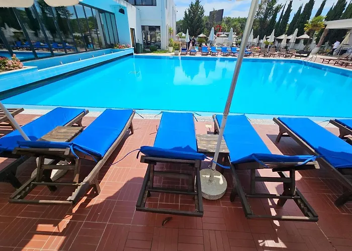 Sunborn Hotel 3*