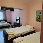 Sunborn Hotel Golem (Tirana)