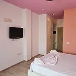 Sunborn Отель
