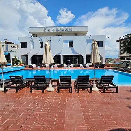 Hotel Sunborn Golem (Tirana)