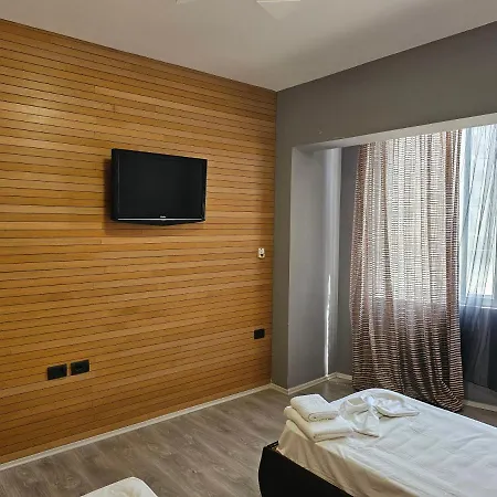 Sunborn 3* Golem (Tirana)