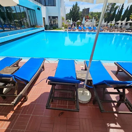 Sunborn Hotel 3*