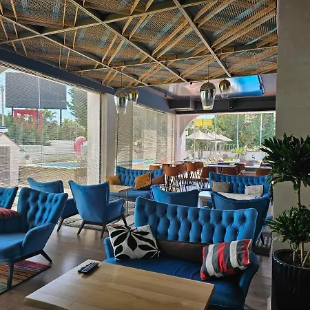 Sunborn Hotel