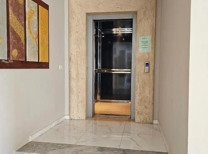 Sunborn Golem (Tirana)