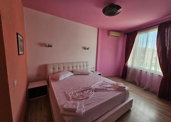 Hotell Sunborn Golem (Tirana)